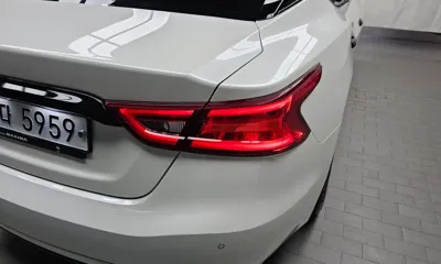 Nissan Maxima