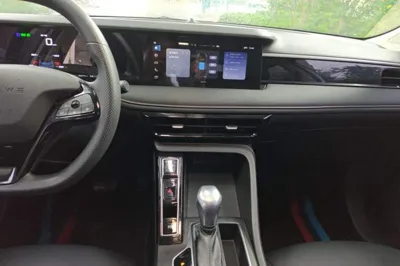 Roewe i5