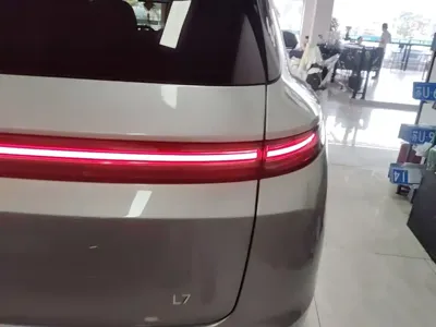 Li Auto Li L7