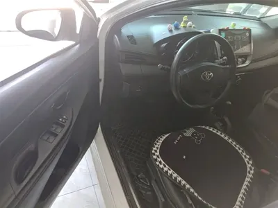 Toyota Yaris L
