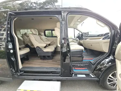 Maxus V70