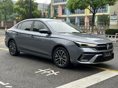 Roewe i5