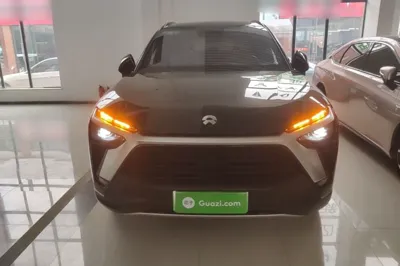 Nio ES8