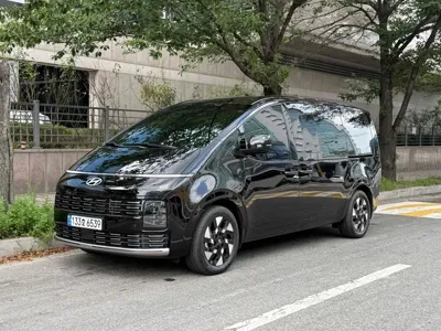 Hyundai Staria