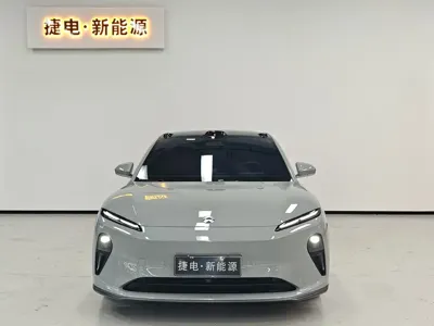 Nio ET5