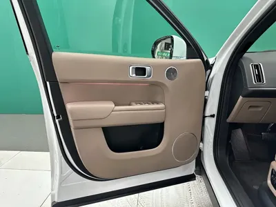 Li Auto Li L8