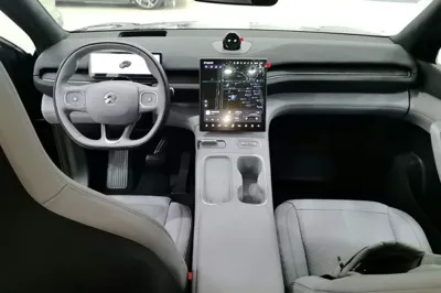 Nio EC6