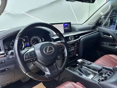 Lexus LX