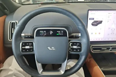 Li Auto L8
