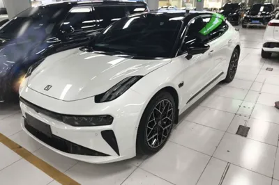 Zeekr 001