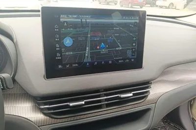 Hongqi E-QM5