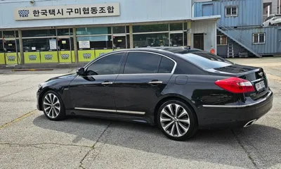 Hyundai Genesis