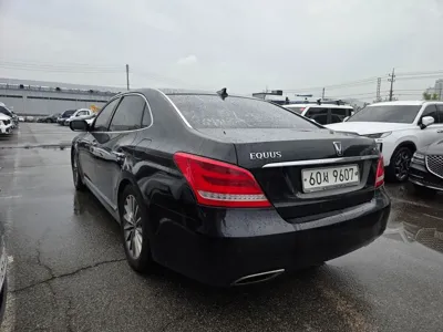 Hyundai Equus