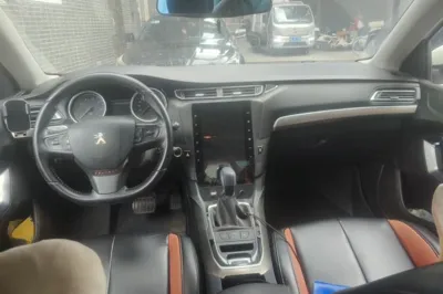 Peugeot 408