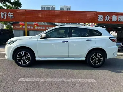 Venucia T70