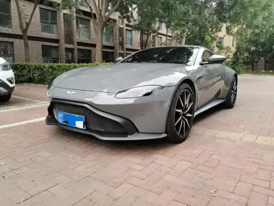 Aston Martin V8 Vantage