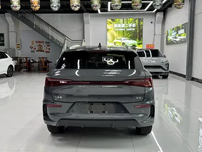 BYD e2