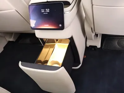 Nio ES8