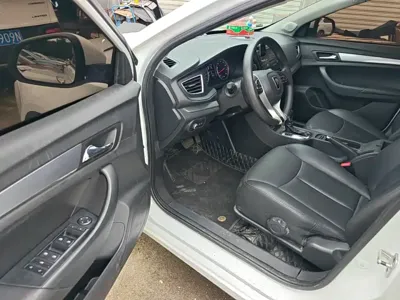Roewe 360