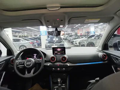 Audi Q2L