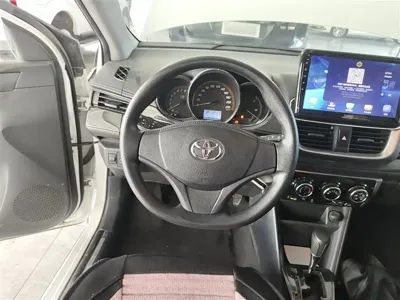 Toyota Yaris L