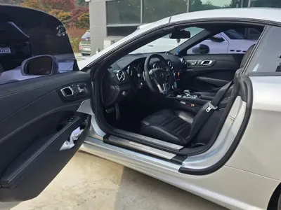 Mercedes-Benz SL-Class