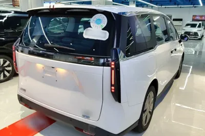 SAIC MAXUS Dajia 7