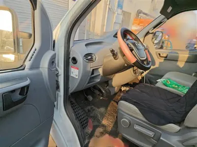 大通 V80