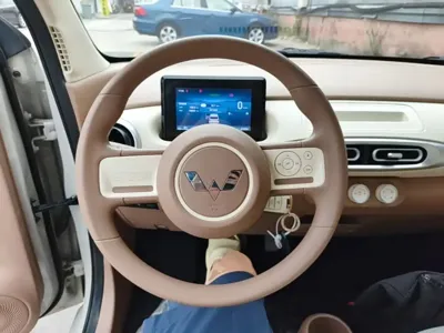 Wuling MINIEV
