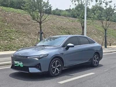Xpeng P5