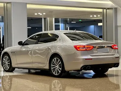 Maserati Quattroporte