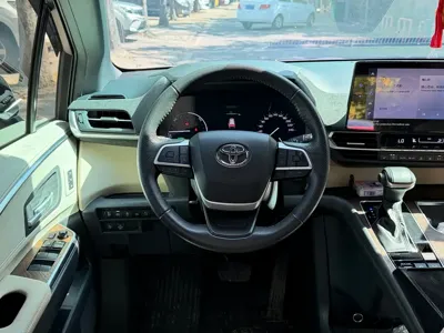 Toyota Granvia