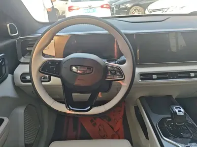 Geely ICON