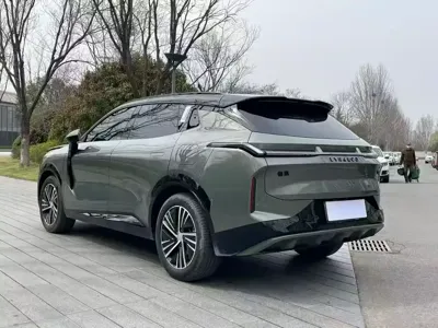 Lynk & Co 08 EM-P
