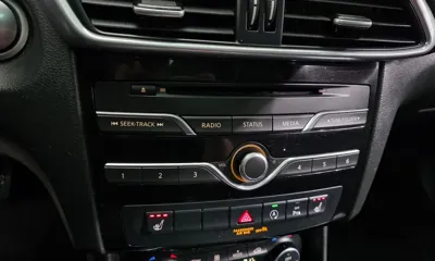 Infiniti Q30
