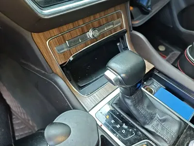 Roewe RX8