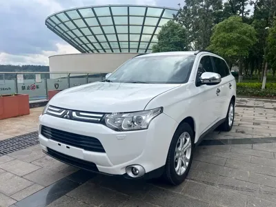 Mitsubishi Outlander (Import)