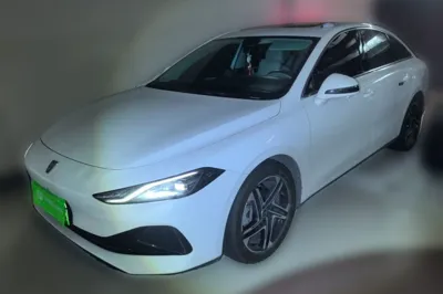 Roewe D7