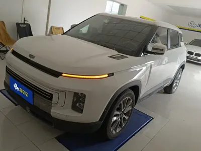 Geely ICON