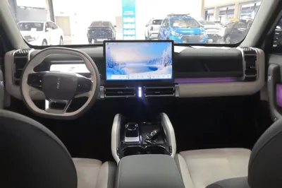 iCAR 03