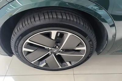 Li Auto L9