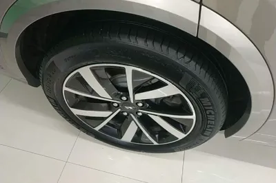 Li Auto L7