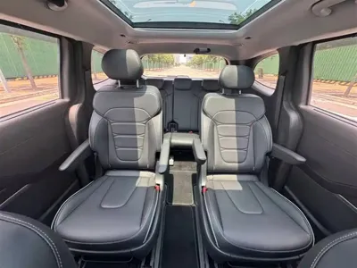 Hyundai Custo