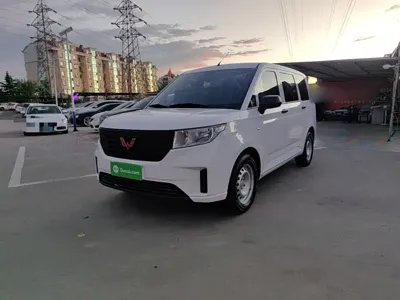 Wuling Hongguang Plus