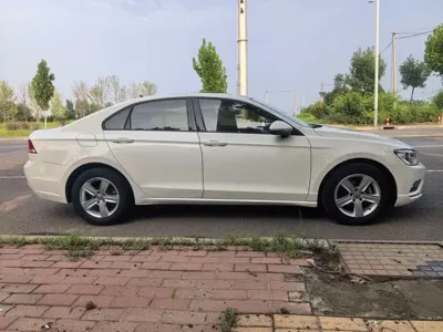 Volkswagen Lamando