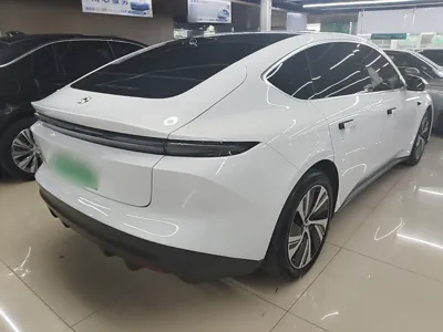 Nio ET5