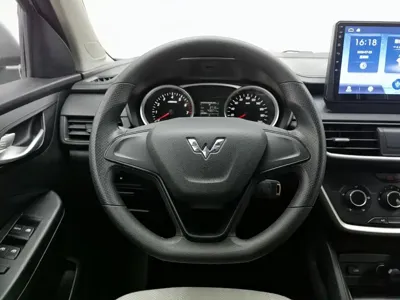 Wuling Hongguang S3