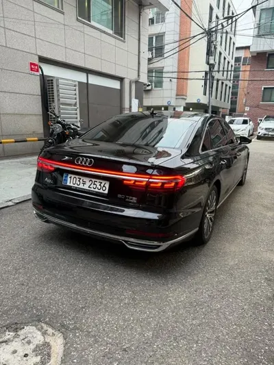 Audi A8