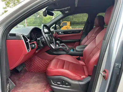 Porsche Cayenne Hybrid