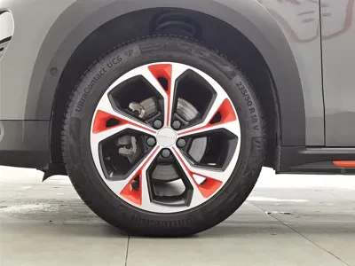 Lynk & Co 02